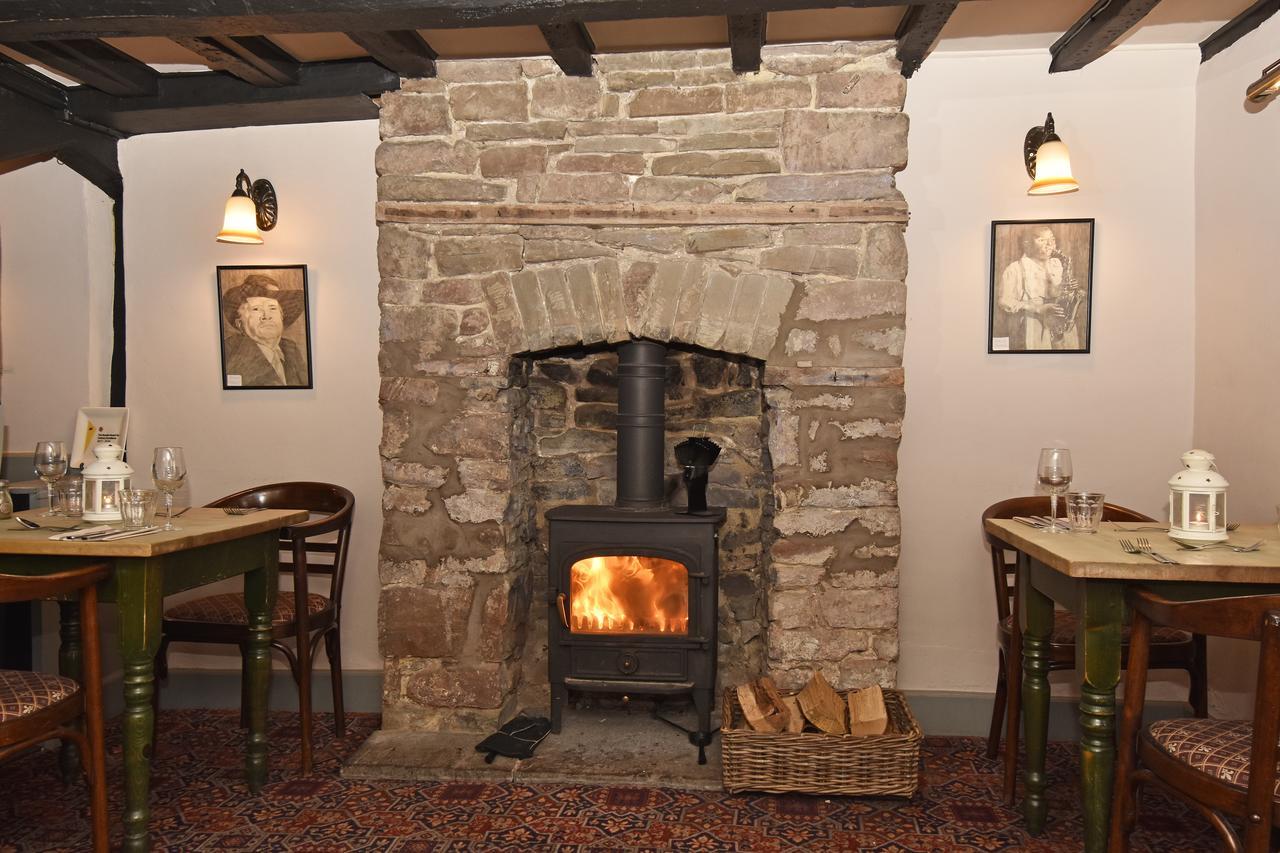 The Old Black Lion Hay-On-Wye Dış mekan fotoğraf